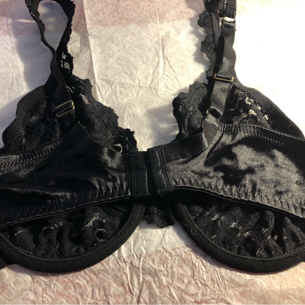 Secret Treasures 38C Bra - Picture 3 of 4